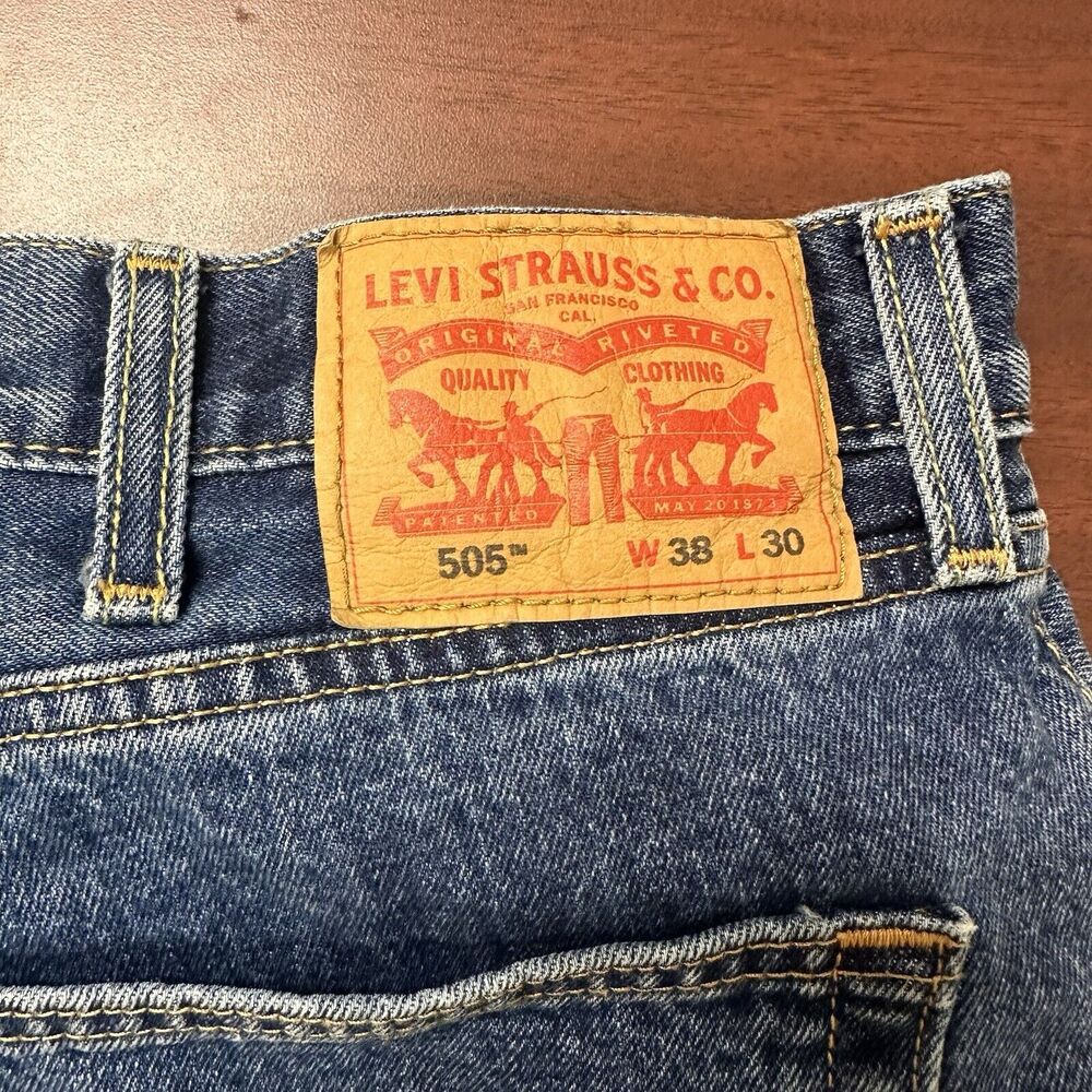 Levis 505 Jeans Mens Size‎ 38x30 Blue Denim Classic Fit Outerwear FLAWS - Picture 3 of 7